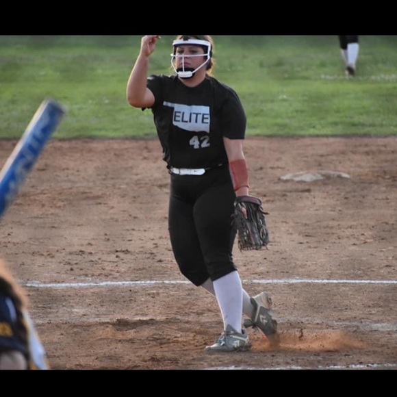 Meet your Posher, Bri - Picture 3 of 3